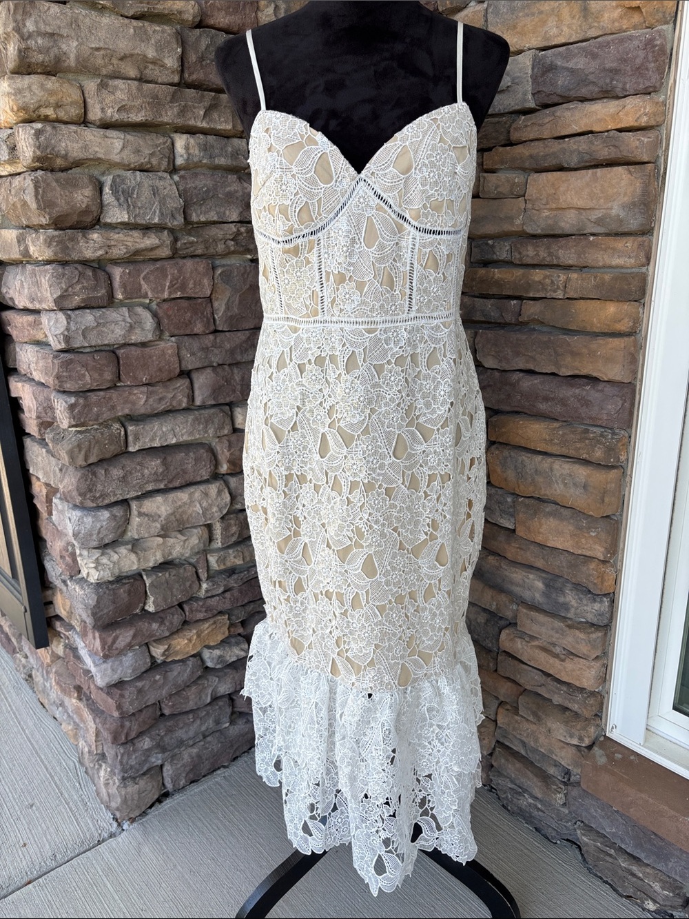 Just Me Lace & Sequin,sweetheart neck,adjustable straps,elegant,dressy,formal